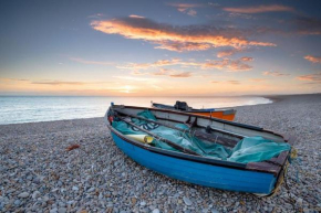 Luxurious Beach House Chesil Beach. Sleeps 6